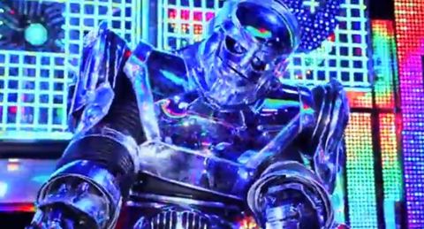 ロボットレストラン ロボDJ